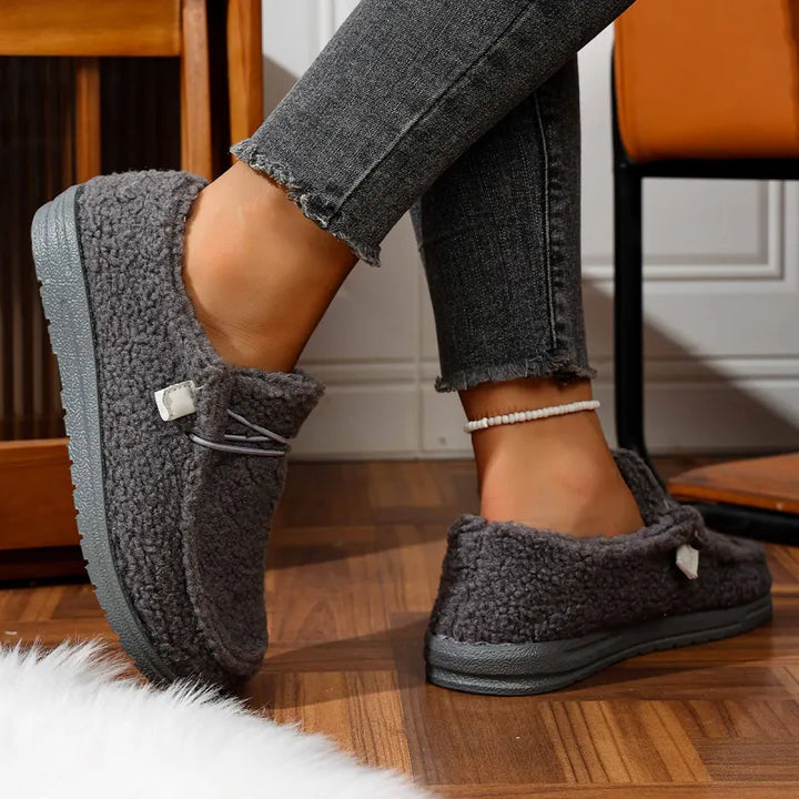 Grace & Jess | Warm Teddy Slippers