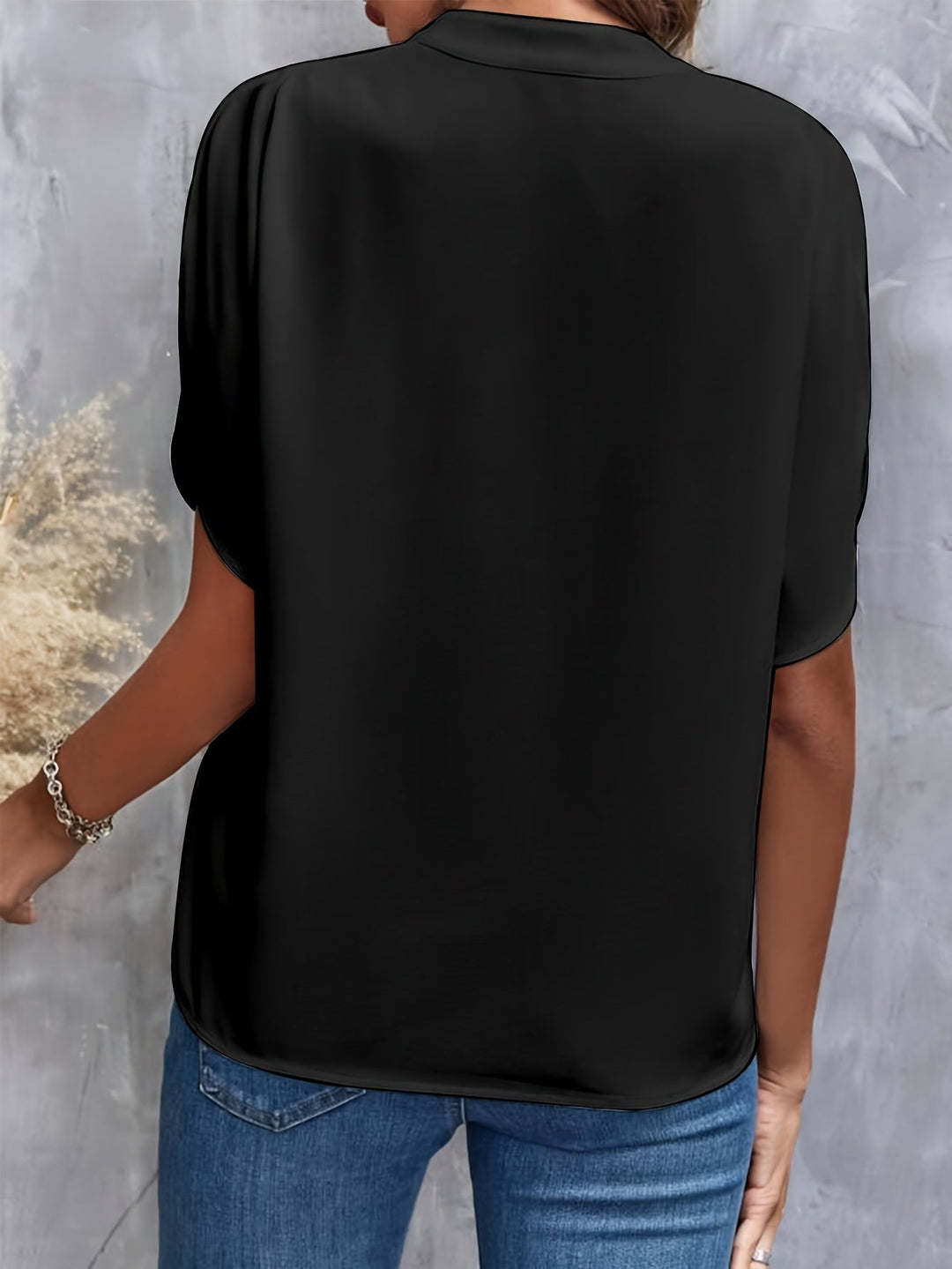 Grace & Jess | Classic V-Neck Blouse