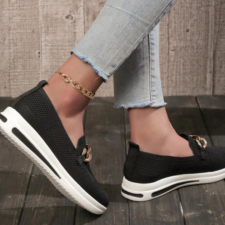 Grace & Jess | Sneakers with Chain Detail