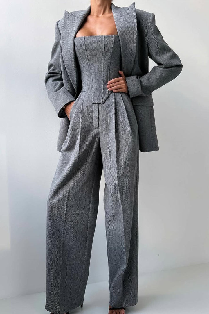Grace & Jess | Three-piece set with double-breasted blazer