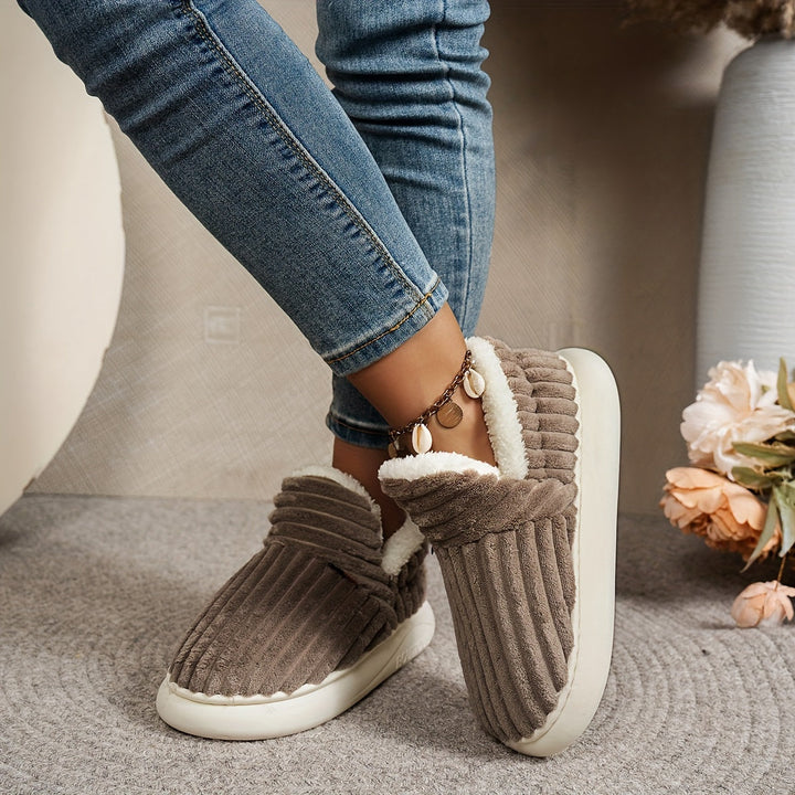 Grace & Jess | Comfort Fleece Slippers