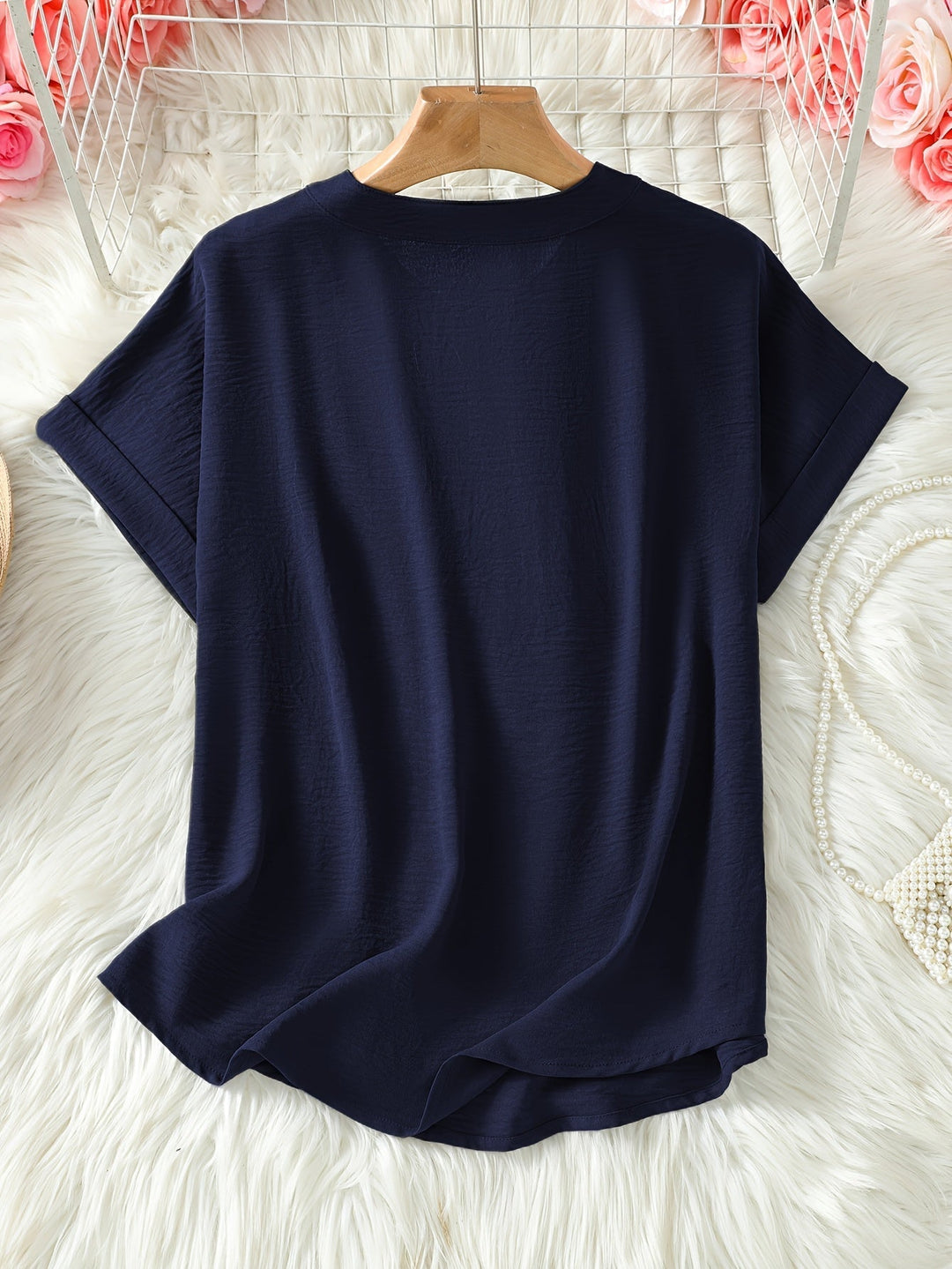 Grace & Jess |  RELAXED V-NECK EVERYDAY TEE