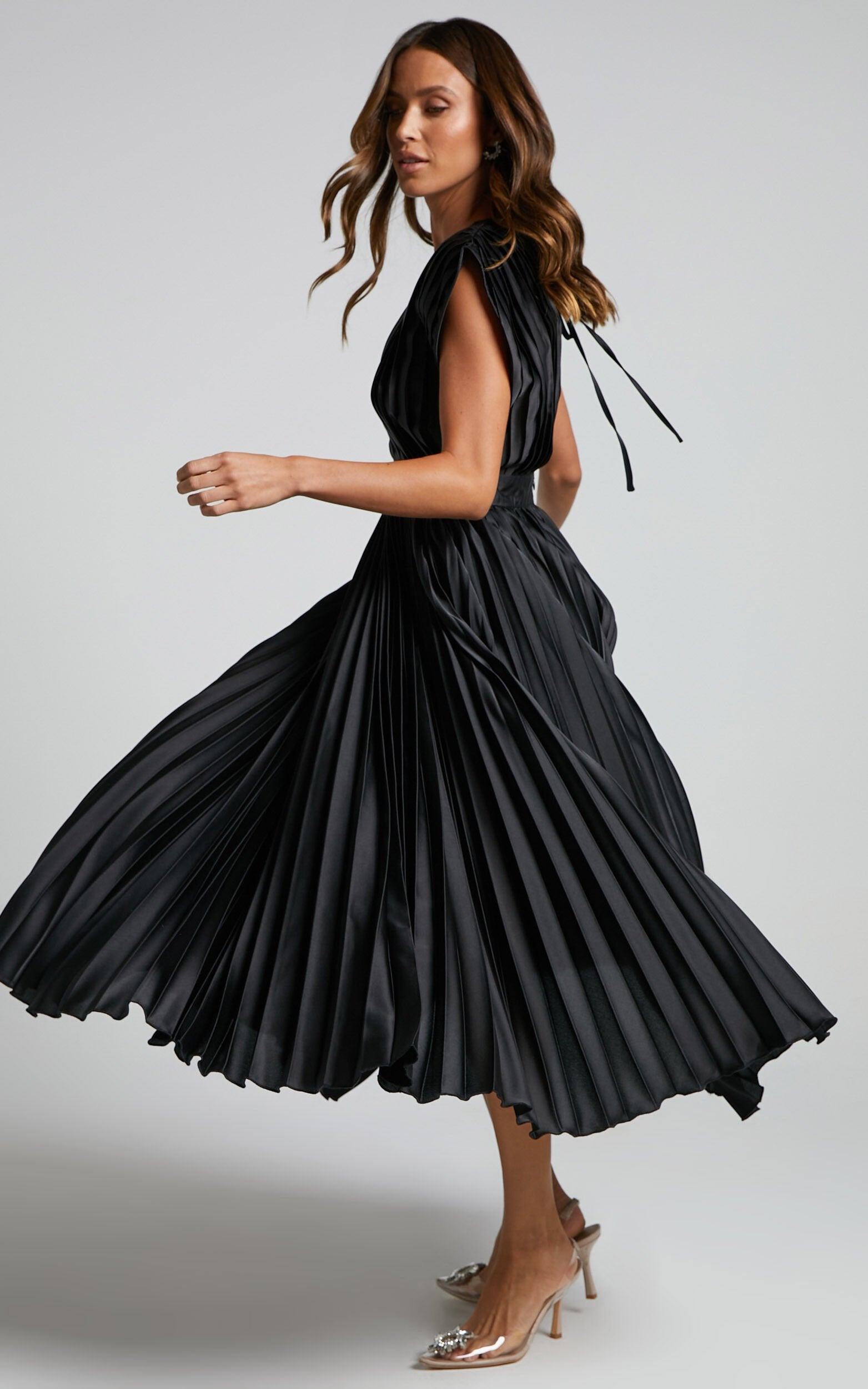 Madisyn | Women's Pleated Skirt Dress