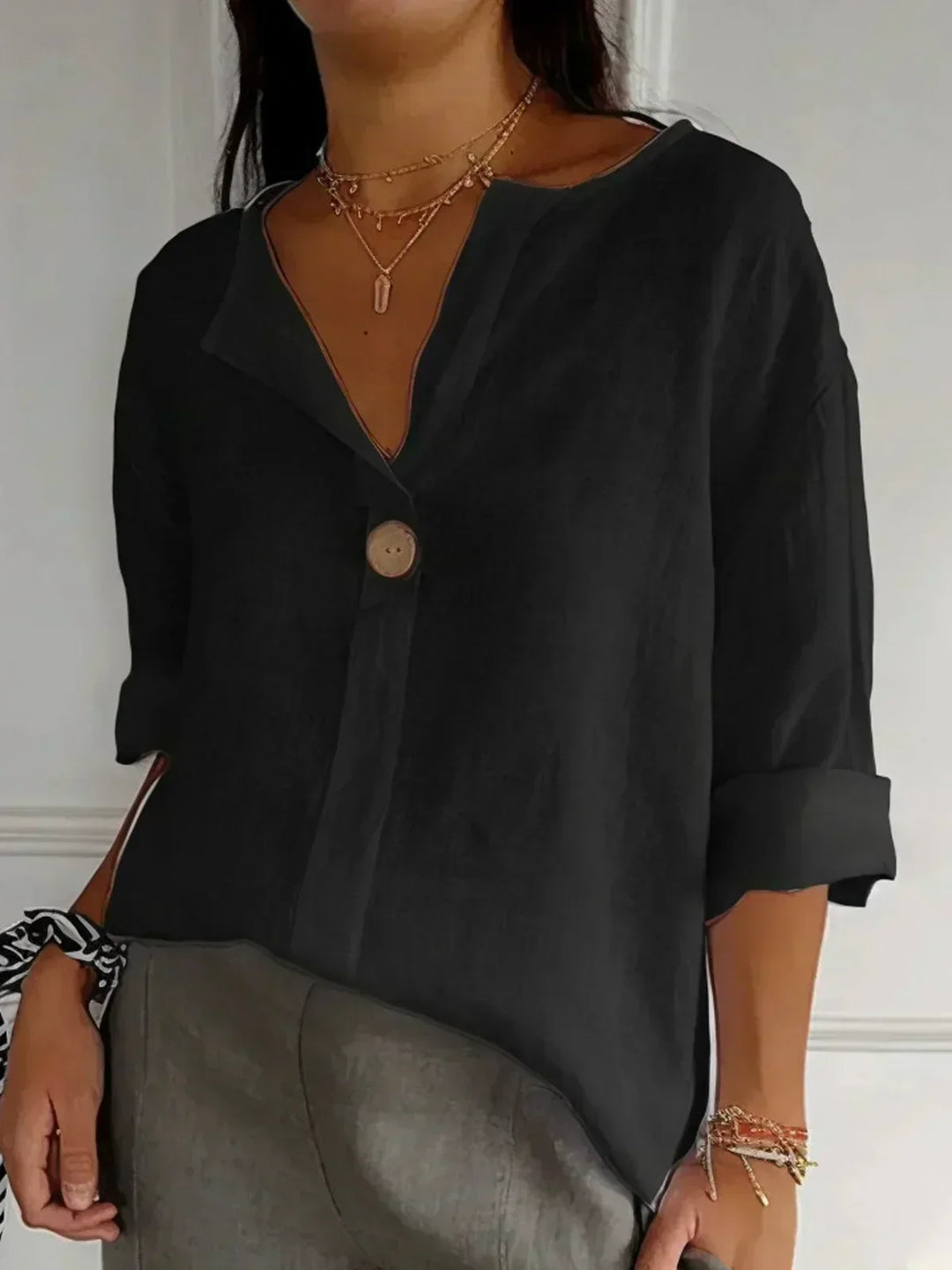 Grace & Jess | RELAXED V-NECK BLOUSE