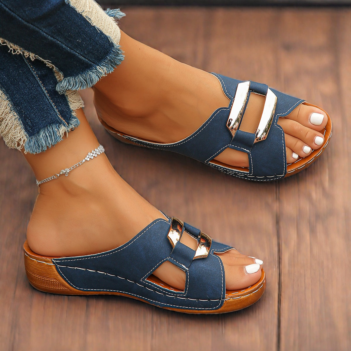 Sophronia | Women's Comfort Beach Slides