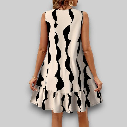 Grace & Jess | Elegant Sleeveless Midi Dress