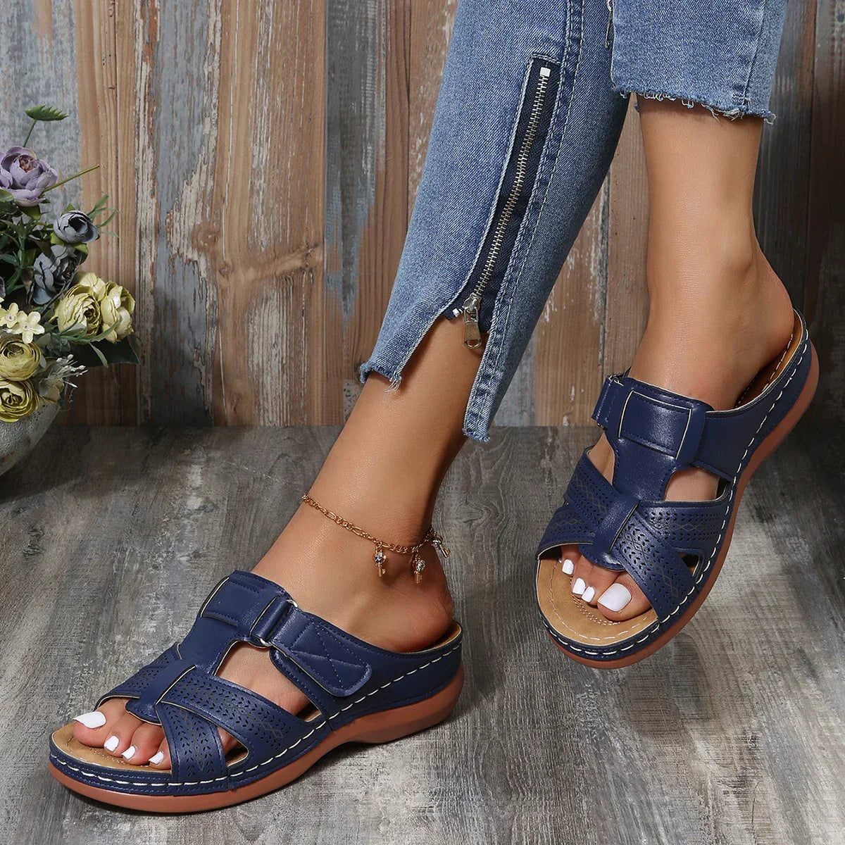 Cillian | Women's Cut-Out T-Bar Wedge Sandals