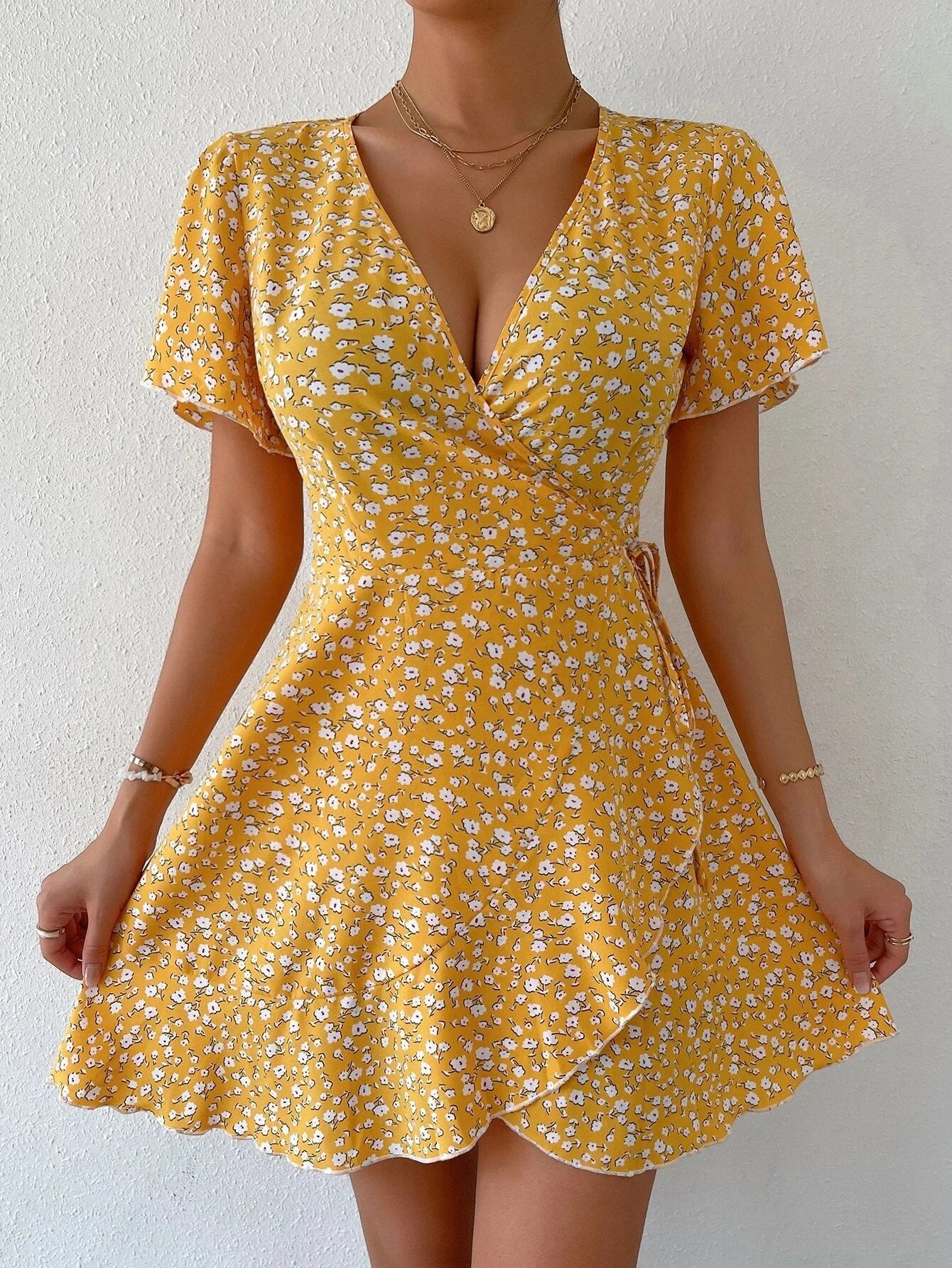Luthais | Women's Floral Wrap V-Neck Mini Dress