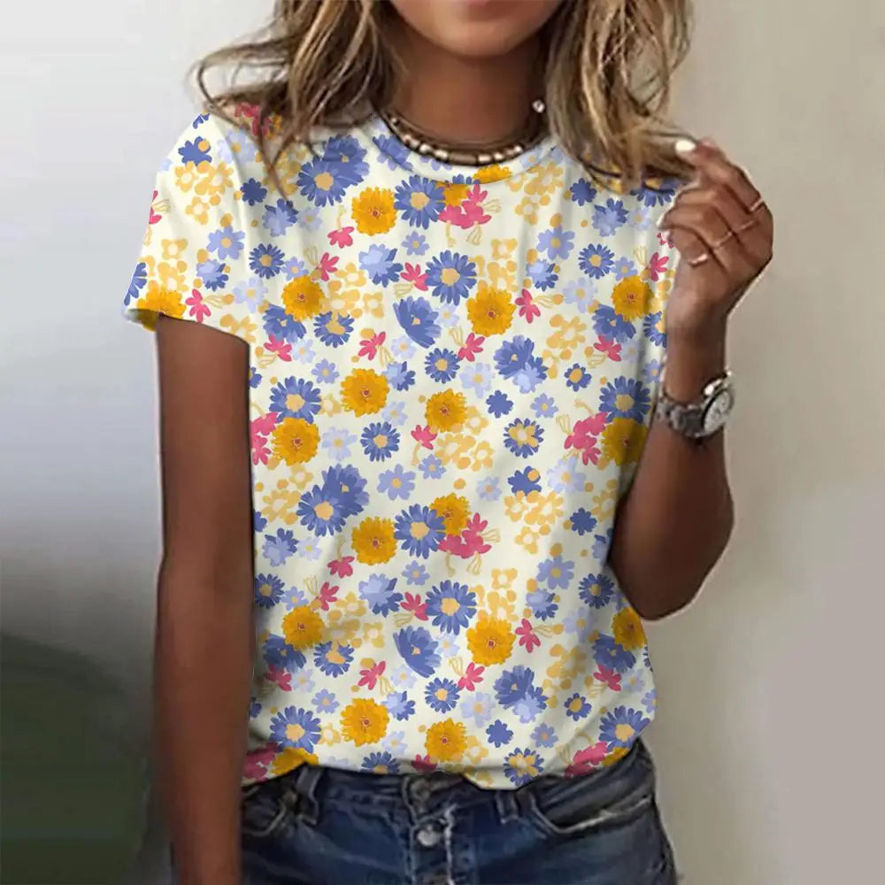 Jarlath | Women's Bold Floral Graphic Short Sleeve T-Shirt