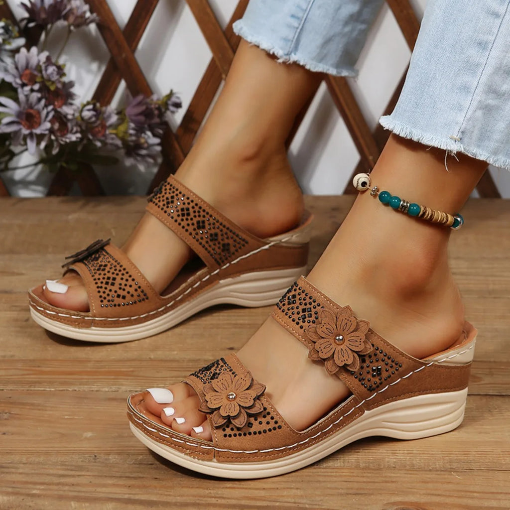 Arden | Women's Floral Support Sandals for Summer