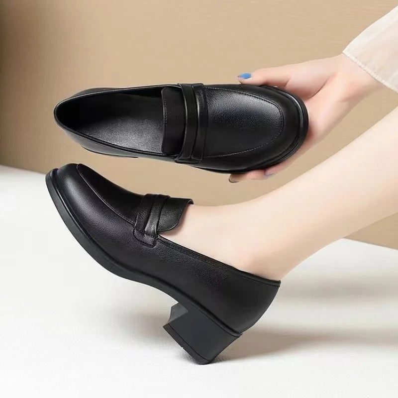 Elora | Women's Classic Block-Heeled Mary Janes