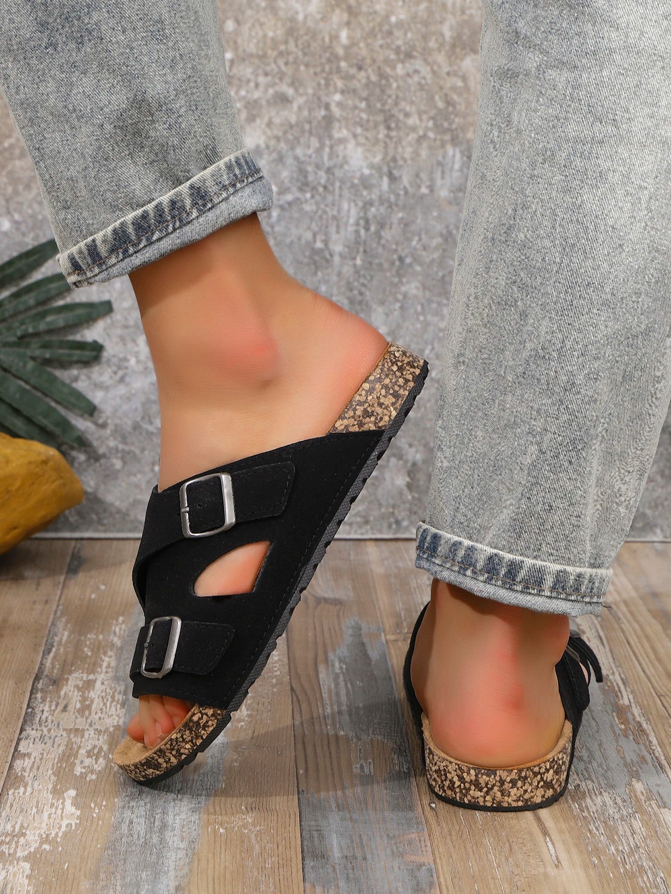 Freya | Women's Flat Slide Sandals with Buckle Detail