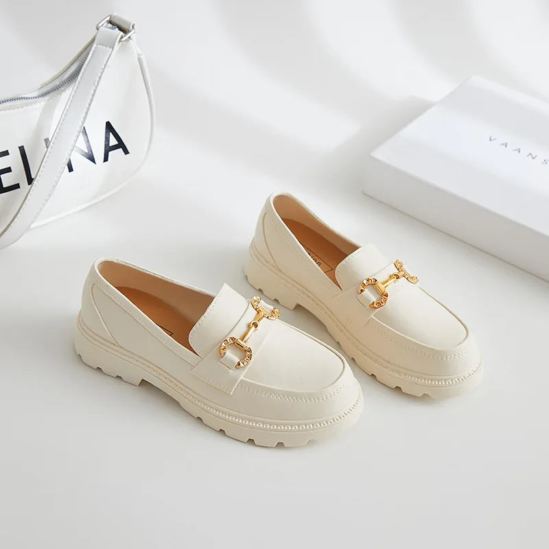 Juniper | Women's Chic Platform Mary Janes with Buckle Detail