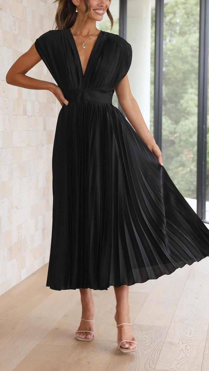Lucasta | Women's Pleated V Neck Maxi Dress