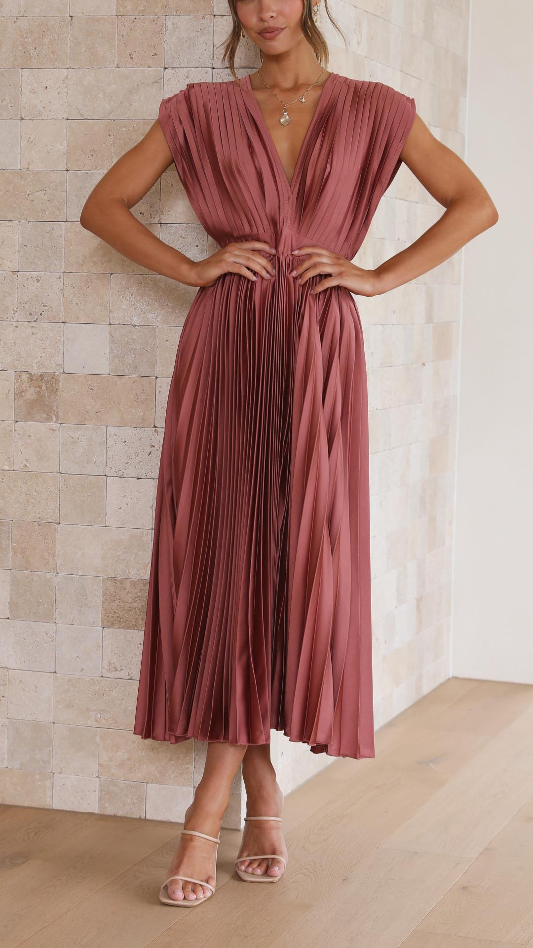 Lucasta | Women's Pleated V Neck Maxi Dress
