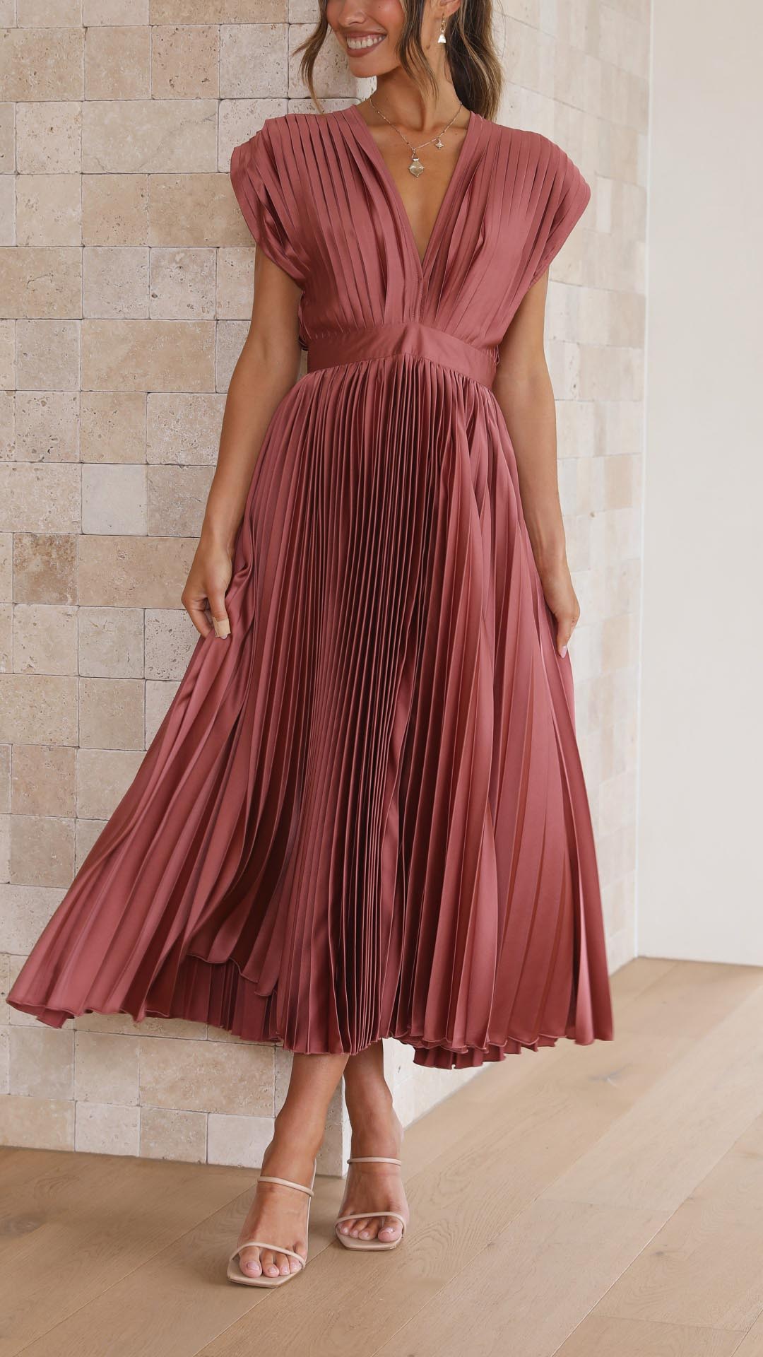 Lucasta | Women's Pleated V Neck Maxi Dress