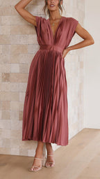 Lucasta | Women's Pleated V Neck Maxi Dress