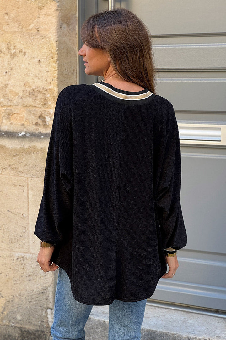 Top stretch and wide black lurex with shiny V-neck