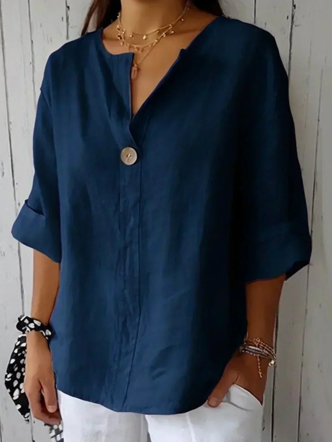 Grace & Jess | RELAXED V-NECK BLOUSE