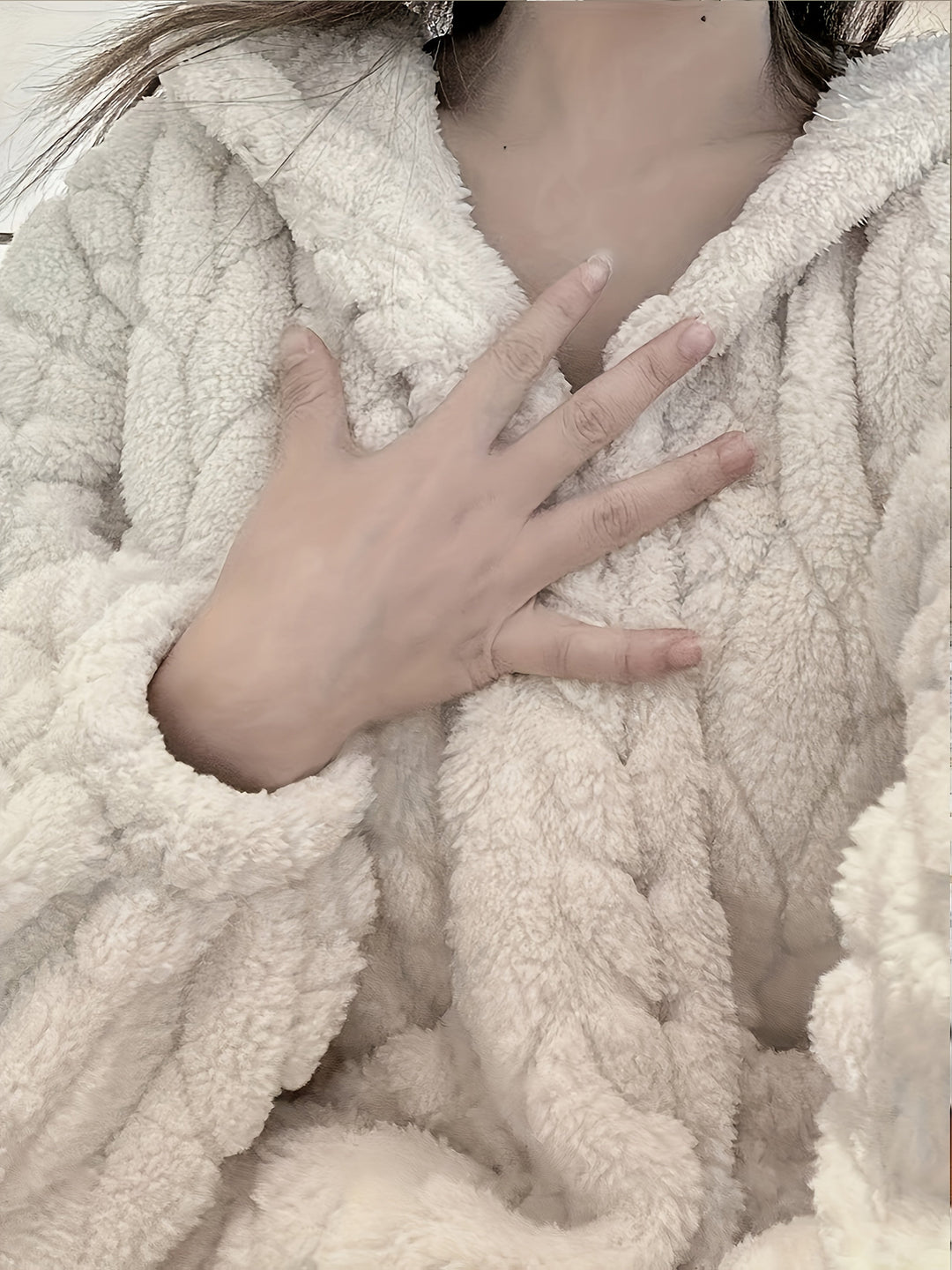 Grace & Jess | Cozy Coral Fleece Hooded Robe