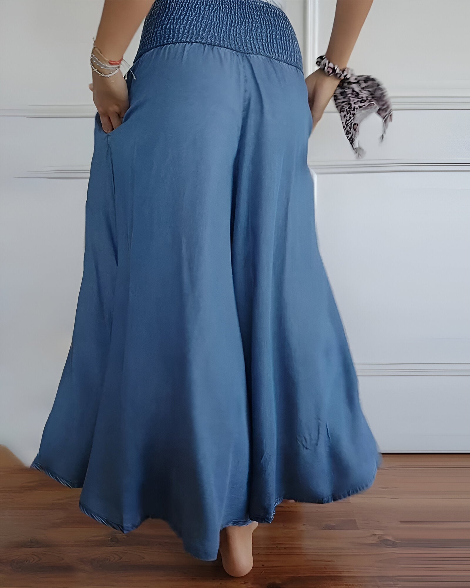 Reeve | Women's Smocked Elastic Waist Wide Leg Trousers