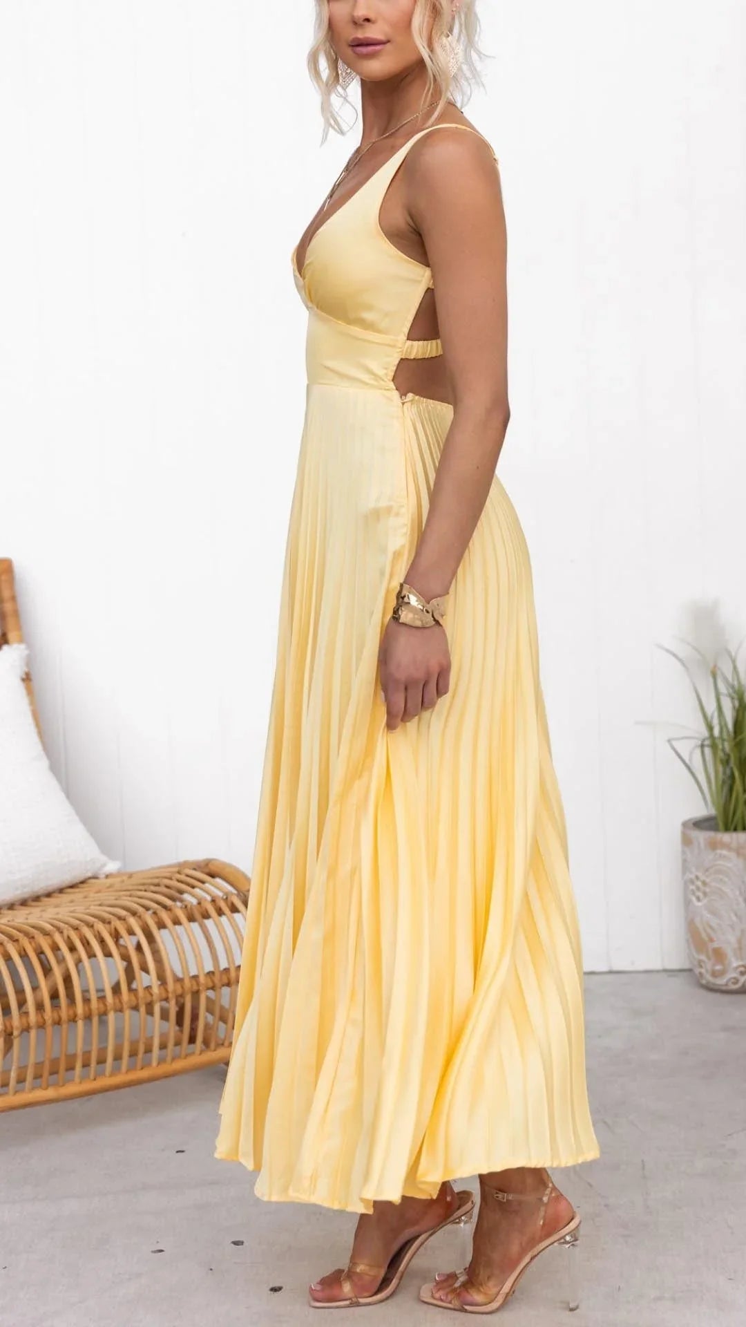 Eudora | Women's Pleated V-Neck Maxi Sundress