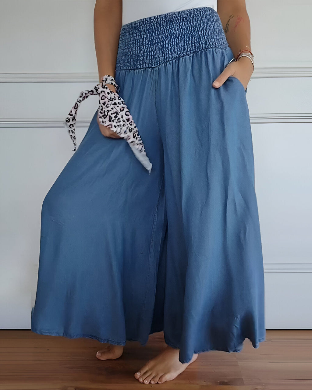 Reeve | Women's Smocked Elastic Waist Wide Leg Trousers