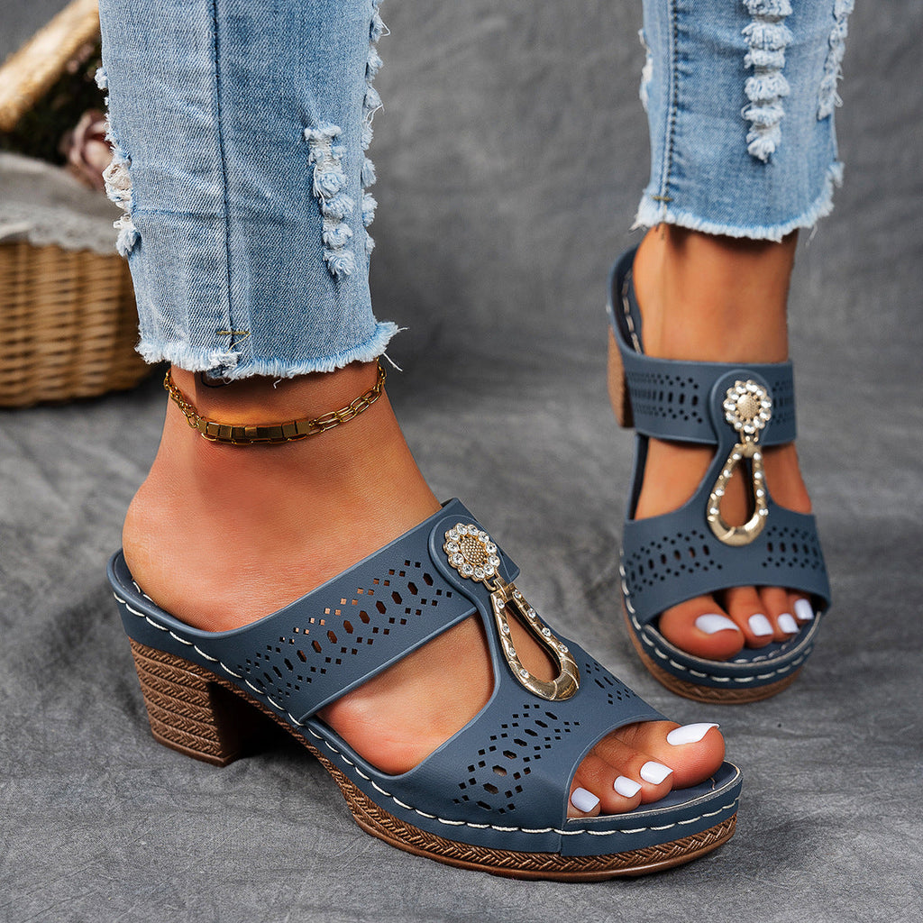 Colm | Women's Perforated Medallion Block Heel Mules