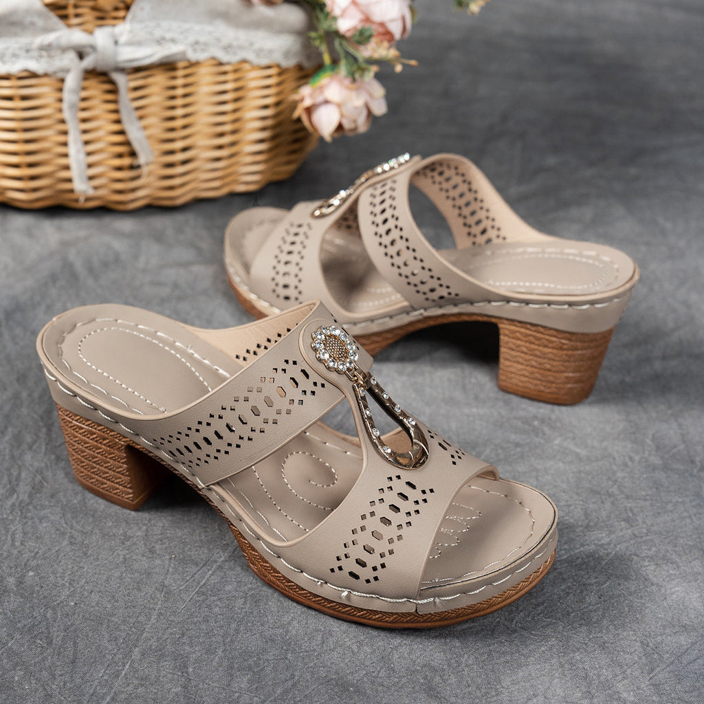Colm | Women's Perforated Medallion Block Heel Mules
