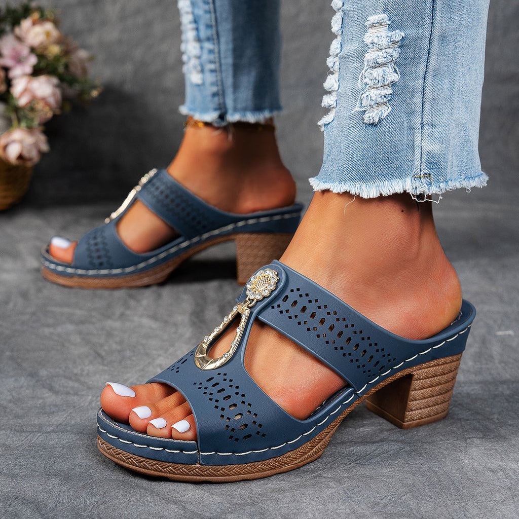 Colm | Women's Perforated Medallion Block Heel Mules