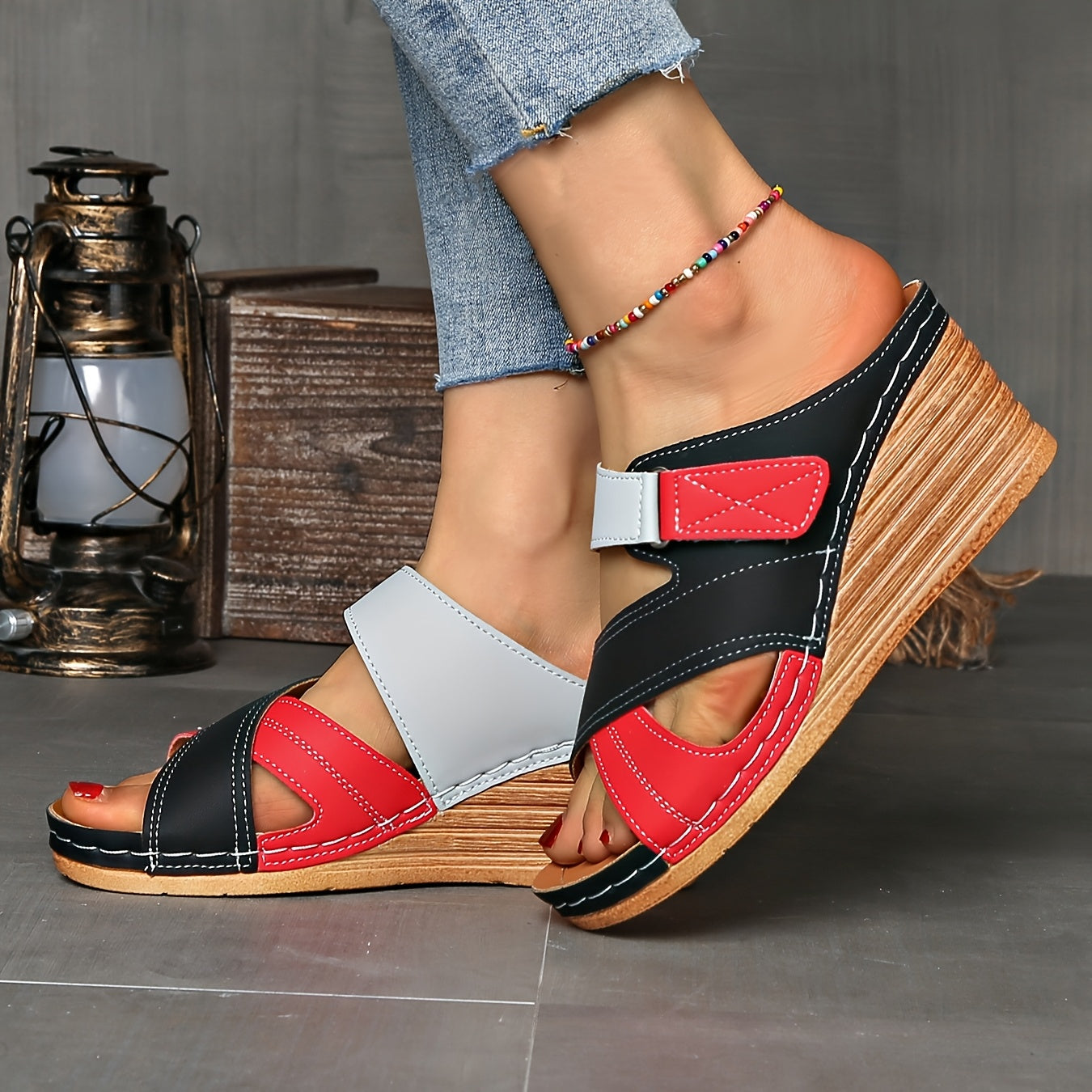 Aerith | Women's Two-Tone Wedge Summer Slides
