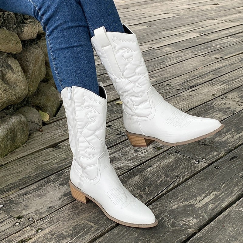 Quillan | Women's Embroidered Mid-Calf Cowboy Boots