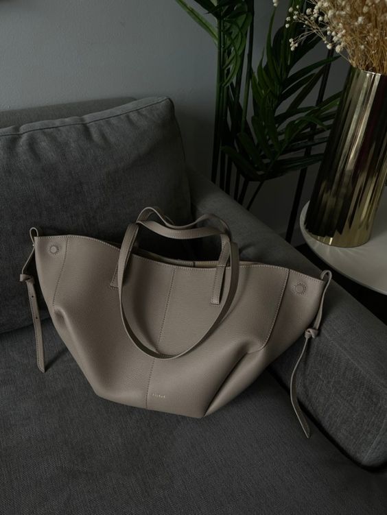 Kezia | Women's Elegant Structured Leather Tote Bag