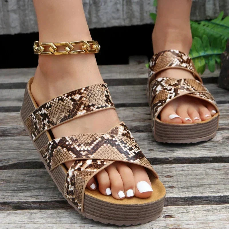 Leocadia | Women's Woven Cross Strap Platform Sandals