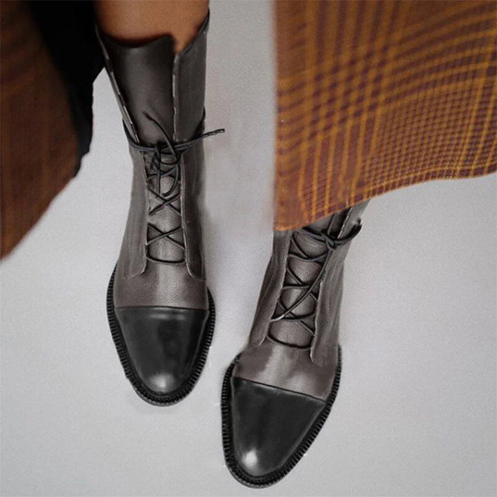 Elowyn | Classic Lace-Up Boots