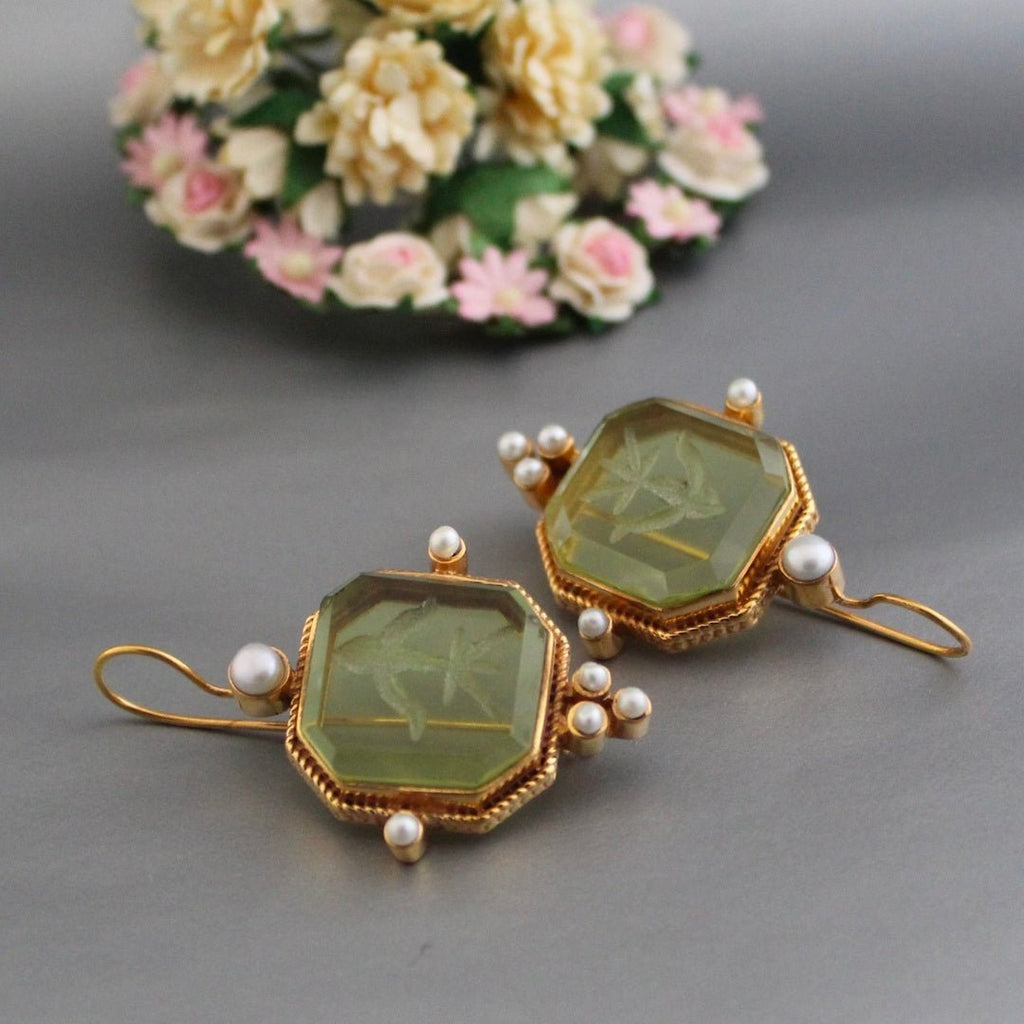 Vivara | Women's Vintage Green Gem & Pearl Drop Earrings